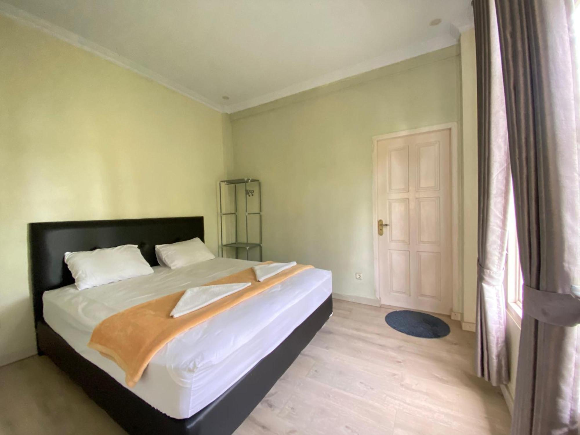 A Spacious Tropical 4 Bedrooms With Bathrooms Villa Marion Tomohon With The View Of Gunung Lokon Extérieur photo